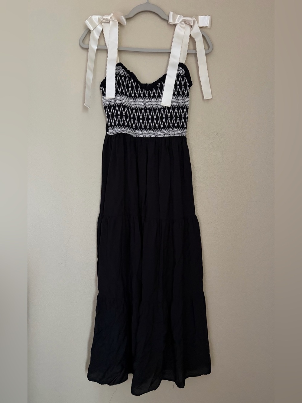 Blu Pepper Black Smocked Embroidered Ribbon-Tie Tiered Maxi Dress M